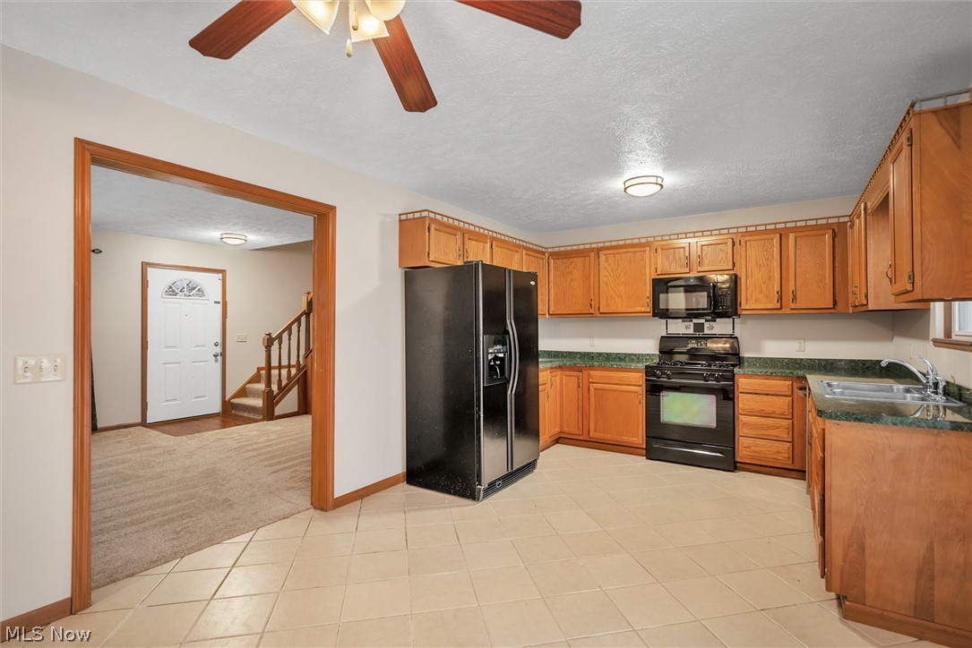 1344 Bennett Road Madison, OH 44057 - Photo 9 of 30 All Appliances stay