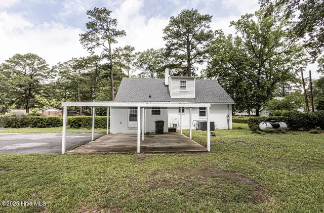 $259,500 | 309 McGwigan Street, Enfield, NC 27823