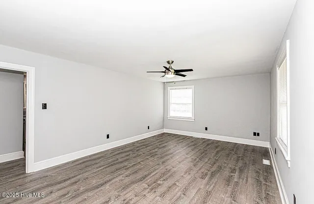 $259,500 | 309 McGwigan Street, Enfield, NC 27823