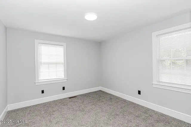 $259,500 | 309 McGwigan Street, Enfield, NC 27823