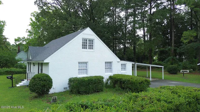 $259,500 | 309 McGwigan Street, Enfield, NC 27823