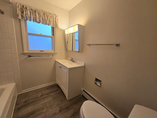 $1,350 | 333 Ida Avenue, Unit 3, Antioch, IL 60002