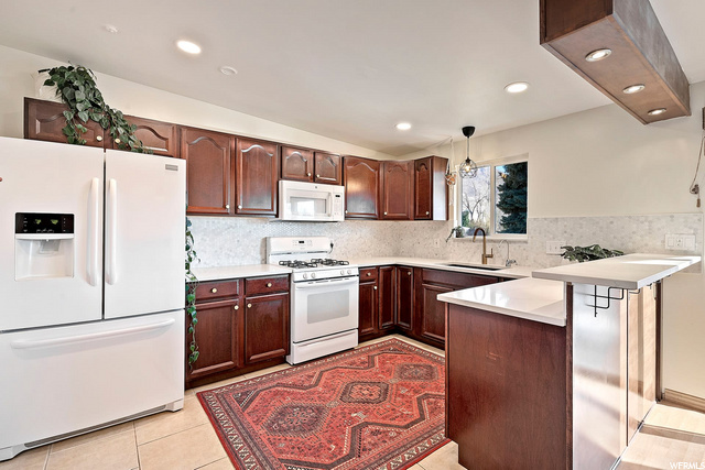 2260 East Murray Holladay Road, Unit 18 Holladay, UT 84117 - Photo 1 of 1
