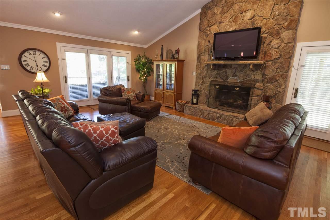 620 Winter Breeze Court Raleigh, NC 27607 - Photo 2 of 25