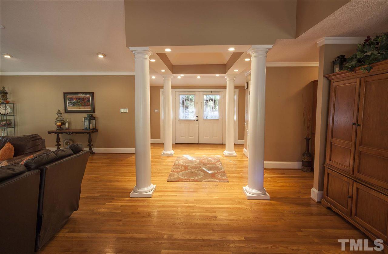 620 Winter Breeze Court Raleigh, NC 27607 - Photo 4 of 25