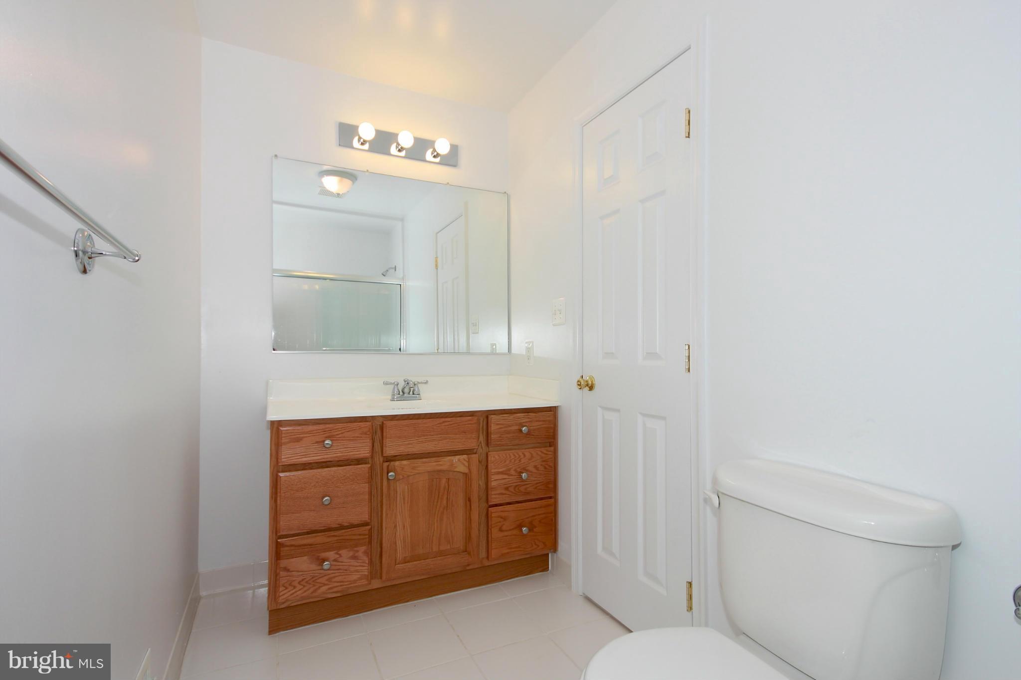 15000 Layhill Road Silver Spring, MD 20906 - Photo 16 of 23 Bath