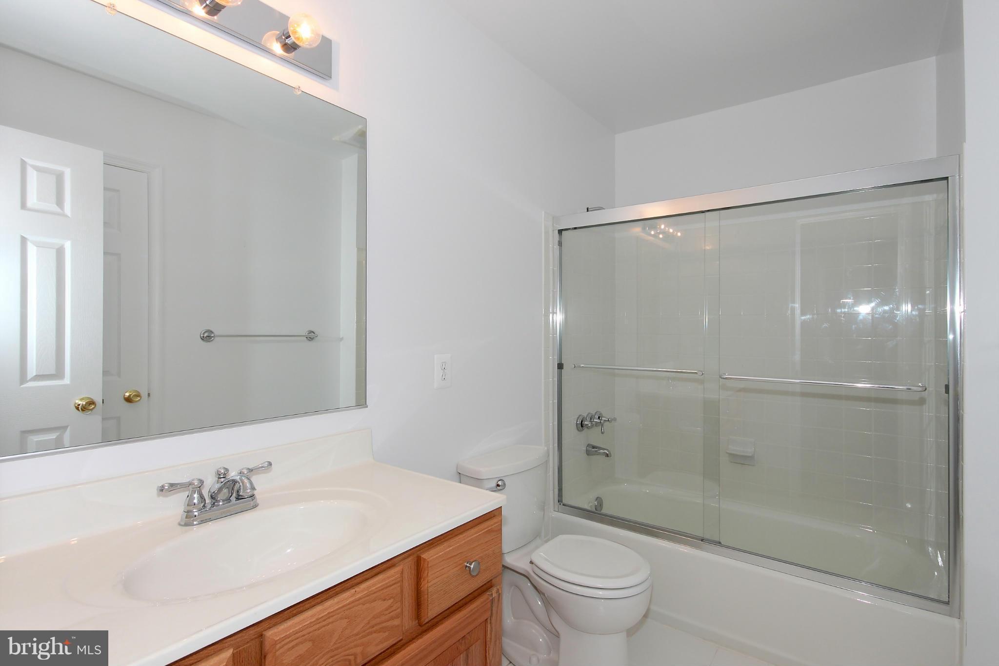 15000 Layhill Road Silver Spring, MD 20906 - Photo 18 of 23 Bath
