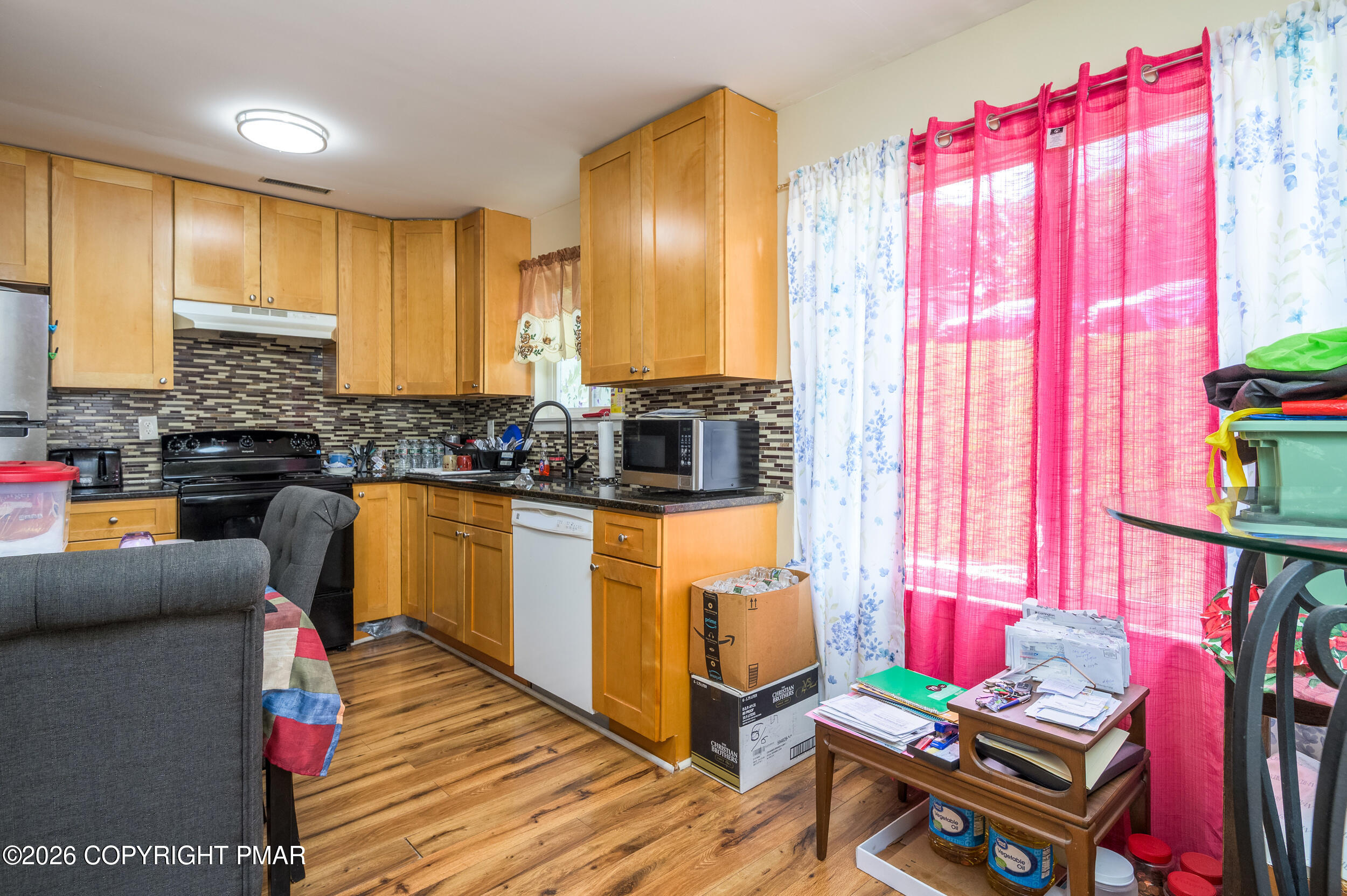 3385 Windermere Drive Bushkill, PA 18324 - Photo 20 of 34 Kitchen