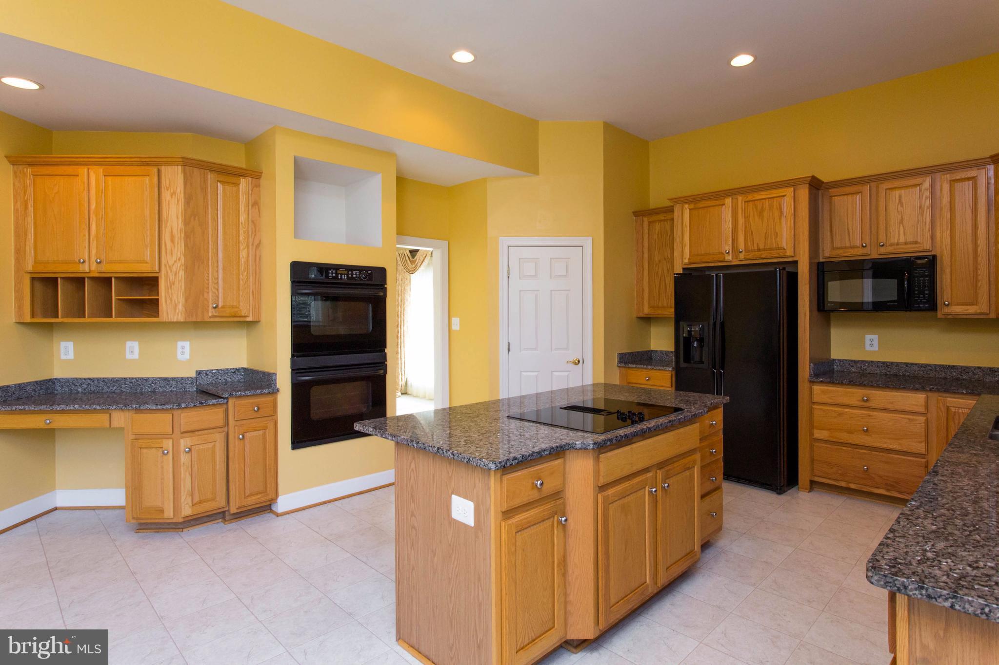 4028 Sapling Way Triangle, VA 22172 - Photo 12 of 30 Kitchen