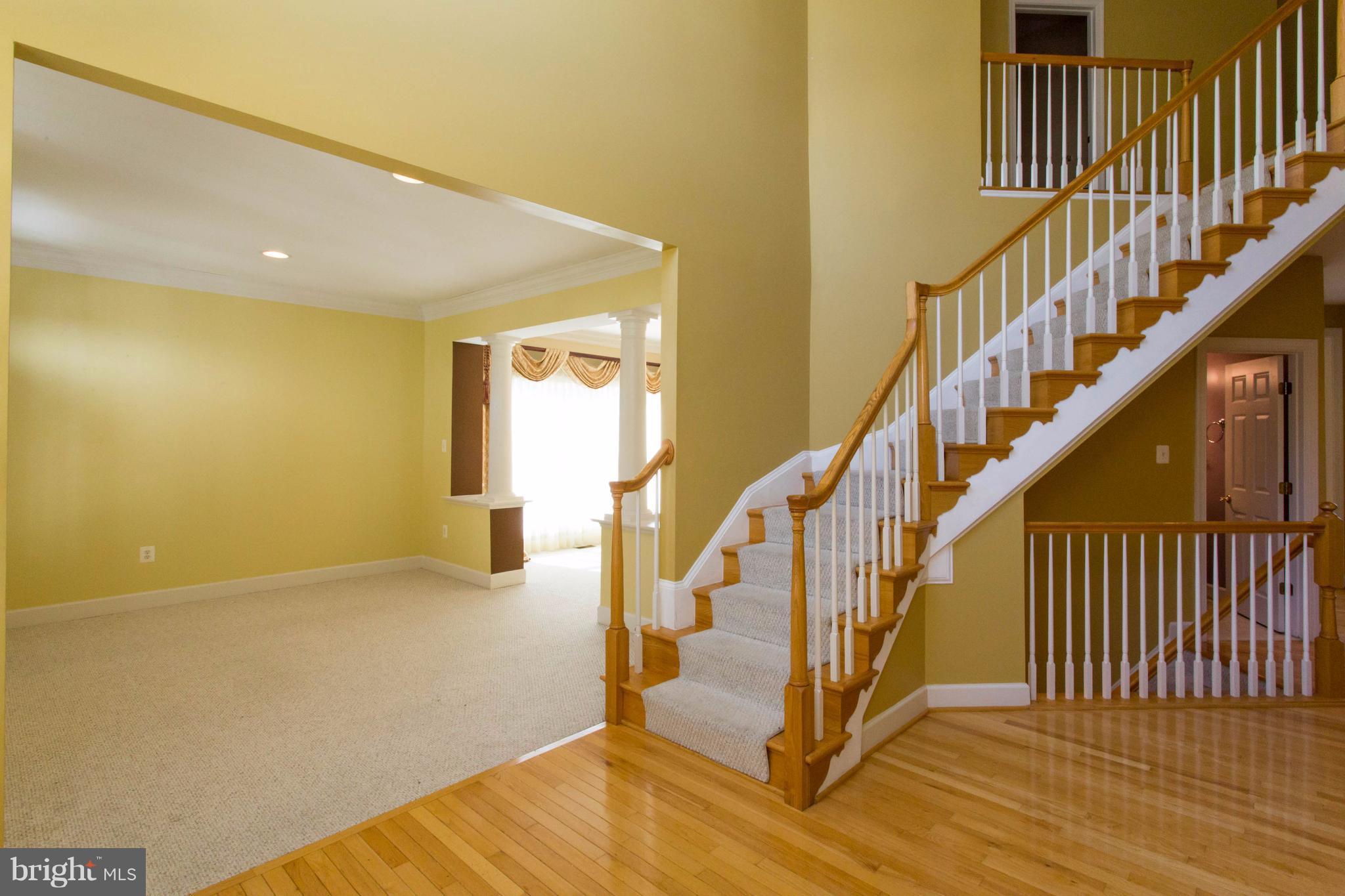4028 Sapling Way Triangle, VA 22172 - Photo 4 of 30 Living Room