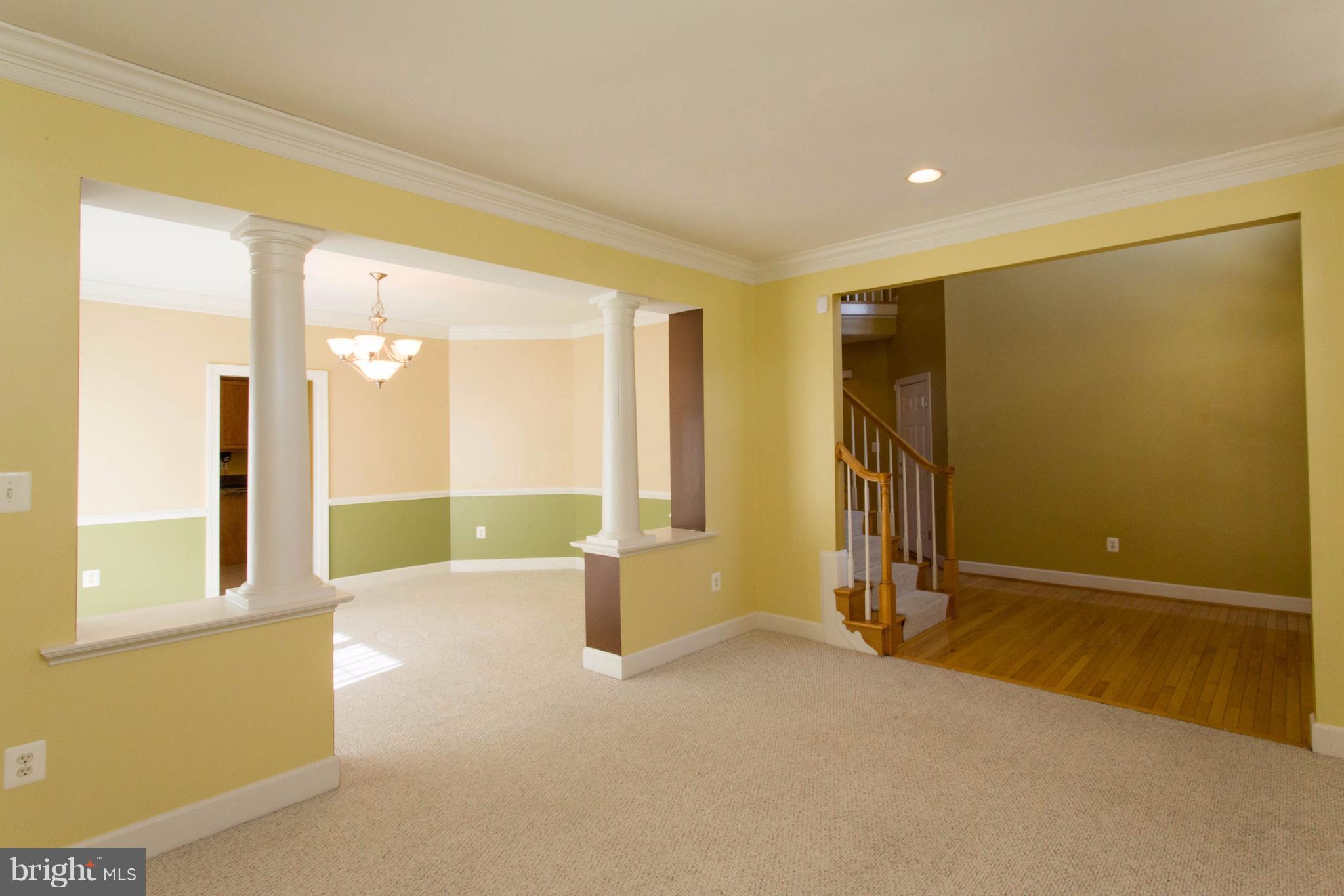 4028 Sapling Way Triangle, VA 22172 - Photo 8 of 30 Living Room