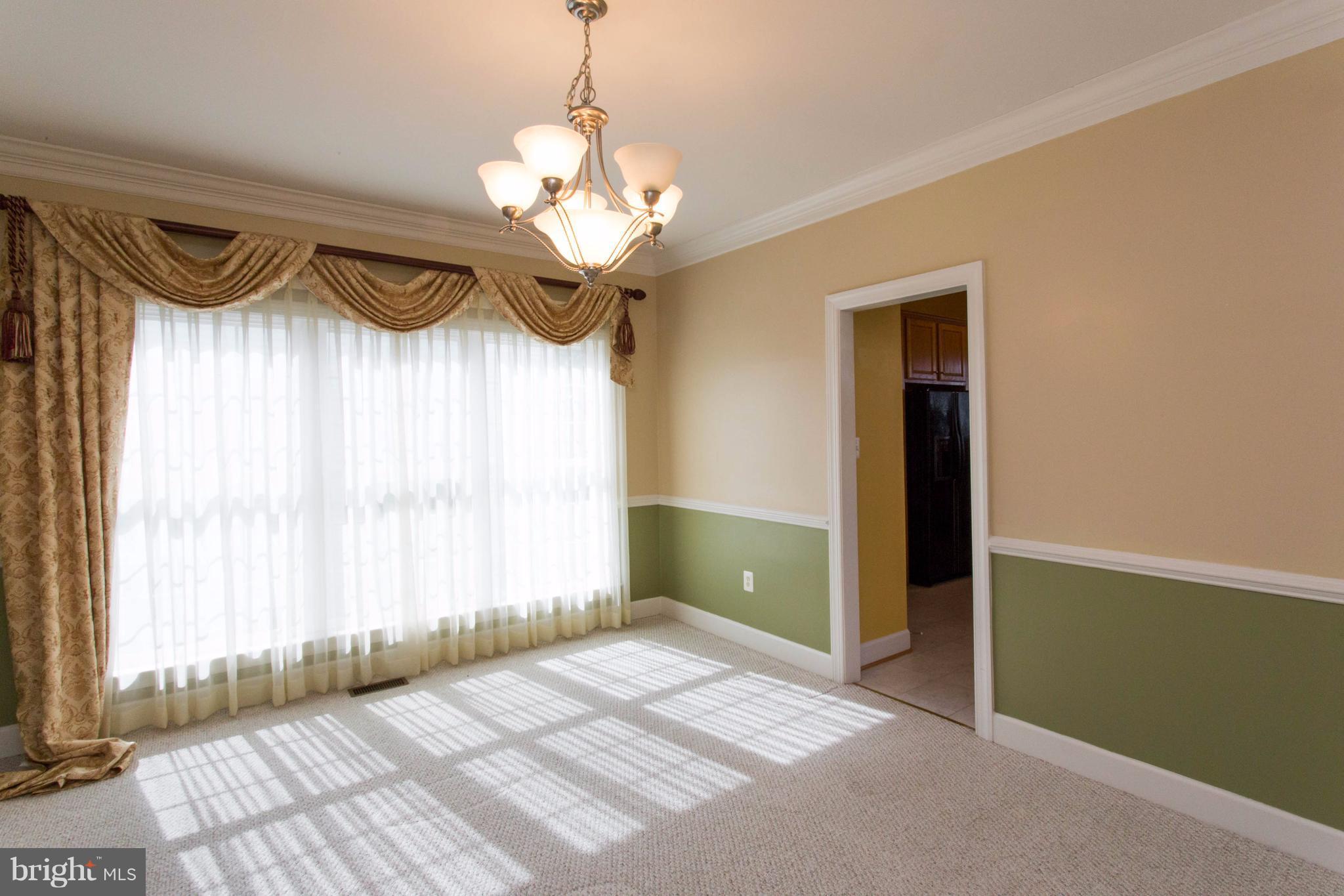 4028 Sapling Way Triangle, VA 22172 - Photo 10 of 30 Dining Room