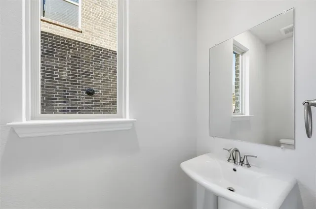 $1,975 | 1126 Redcoat Drive, Forney, TX 75126