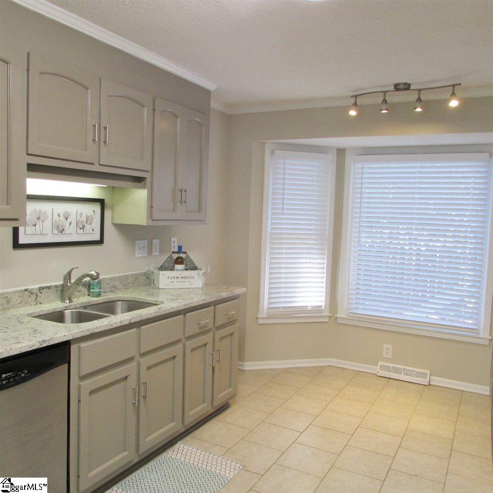 210 Spring View Lane Taylors, SC 29687 - Photo 20 of 36 Gallery Image 20