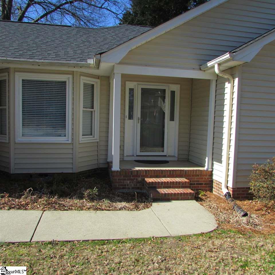 210 Spring View Lane Taylors, SC 29687 - Photo 34 of 36 Gallery Image 34