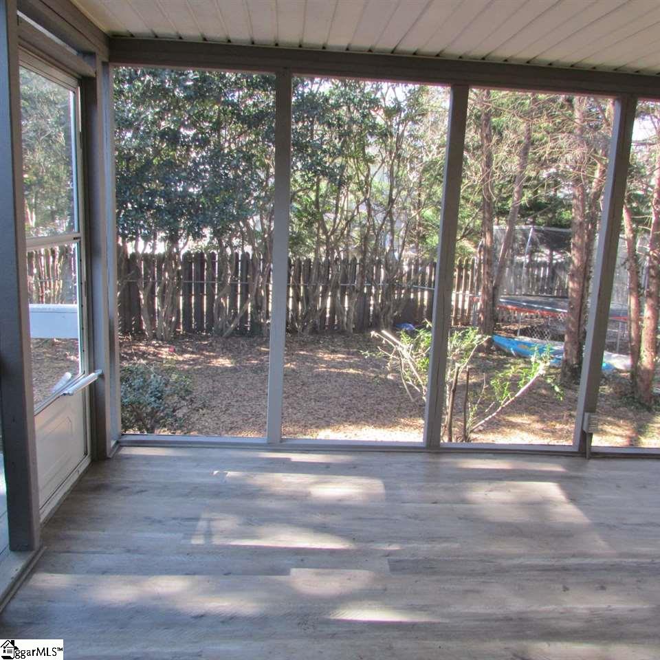 210 Spring View Lane Taylors, SC 29687 - Photo 6 of 36 Gallery Image 6