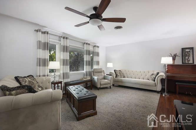 4 Sharp Road Edison, NJ 08837 - Photo 6 of 30 Gallery Image 6