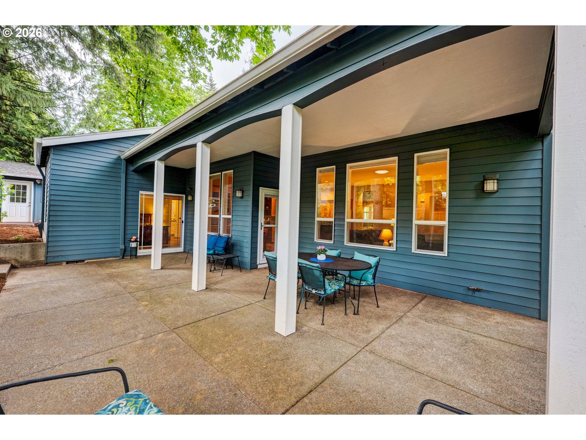 6039 Southwest Haines Street Portland, OR 97219 - Photo 41 of 48 Covered Patio