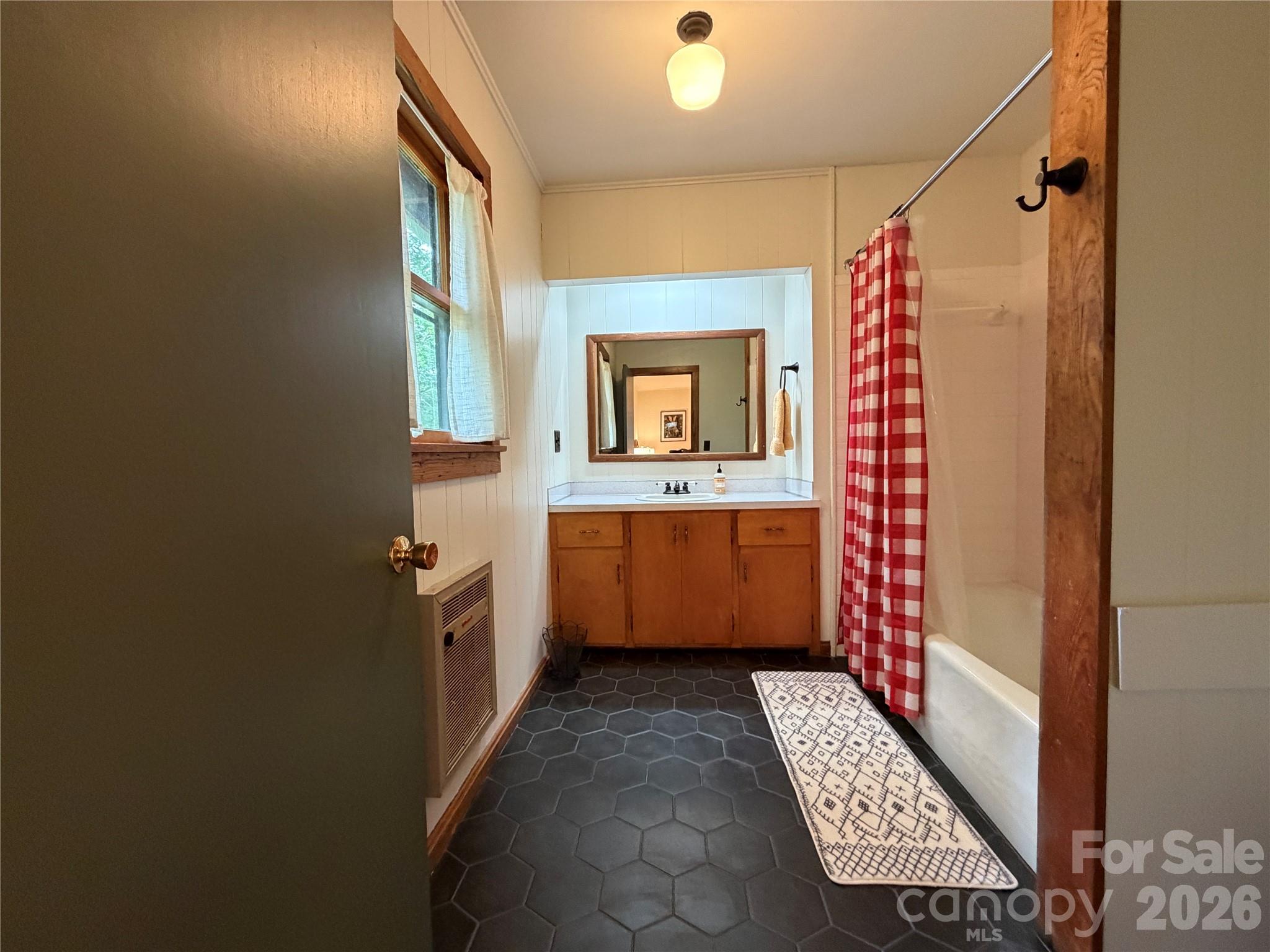 225 High Ridge Road Marion, NC 28752 - Photo 10 of 26