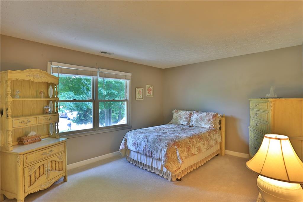 12215 Ridgeside Road Indianapolis, IN 46256 - Photo 15 of 23 Gallery Image 15