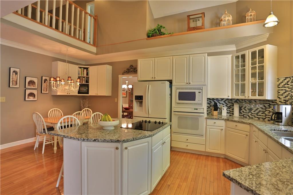 12215 Ridgeside Road Indianapolis, IN 46256 - Photo 6 of 23 Gallery Image 6