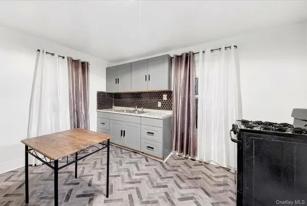 $725,000 | 11 North 6th Avenue, Mount Vernon, NY 10550