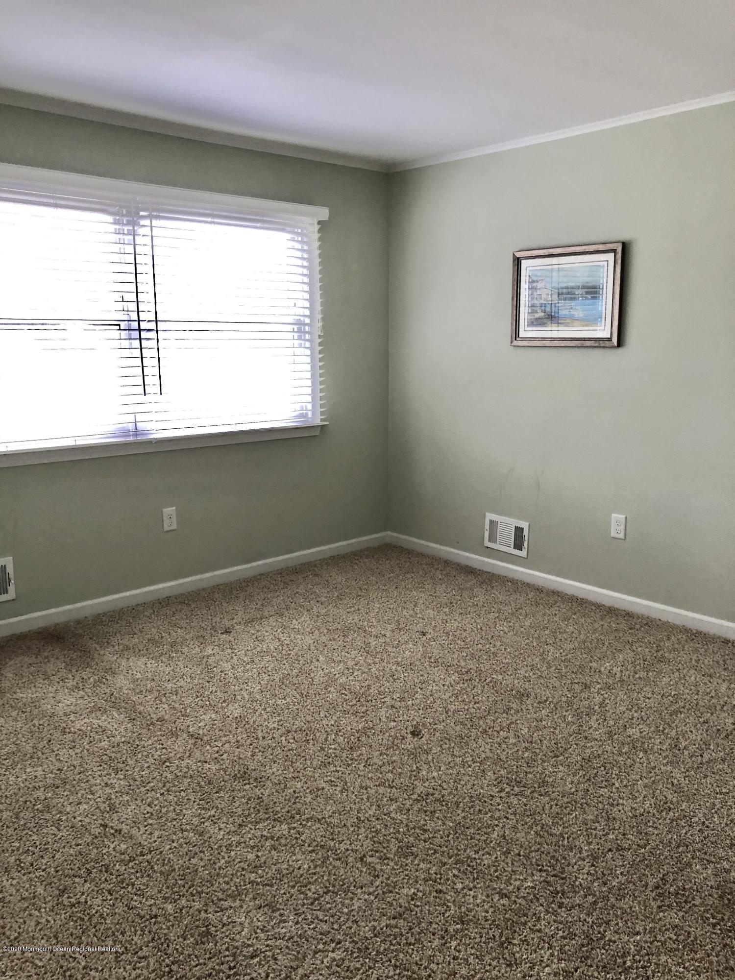 683 Carroll Fox Road Brick, NJ 08724 - Photo 7 of 16 A77124BE-E43E-4100-8BF2-961174598831