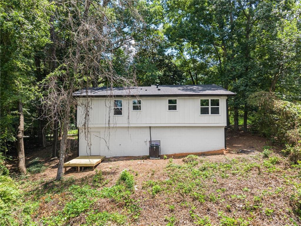 2327 Greenway Drive Decatur, GA 30035 - Photo 27 of 31