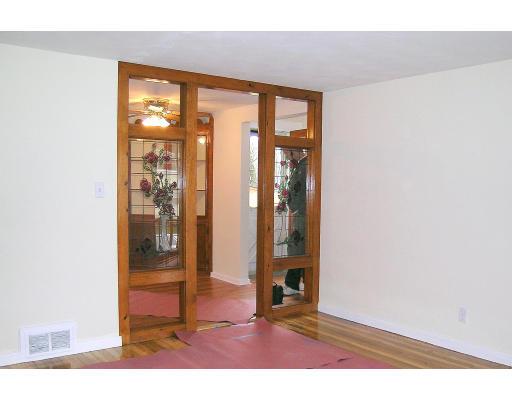90 Spruce Road Norwood, MA 02062 - Photo 4 of 12 Gallery Image 4