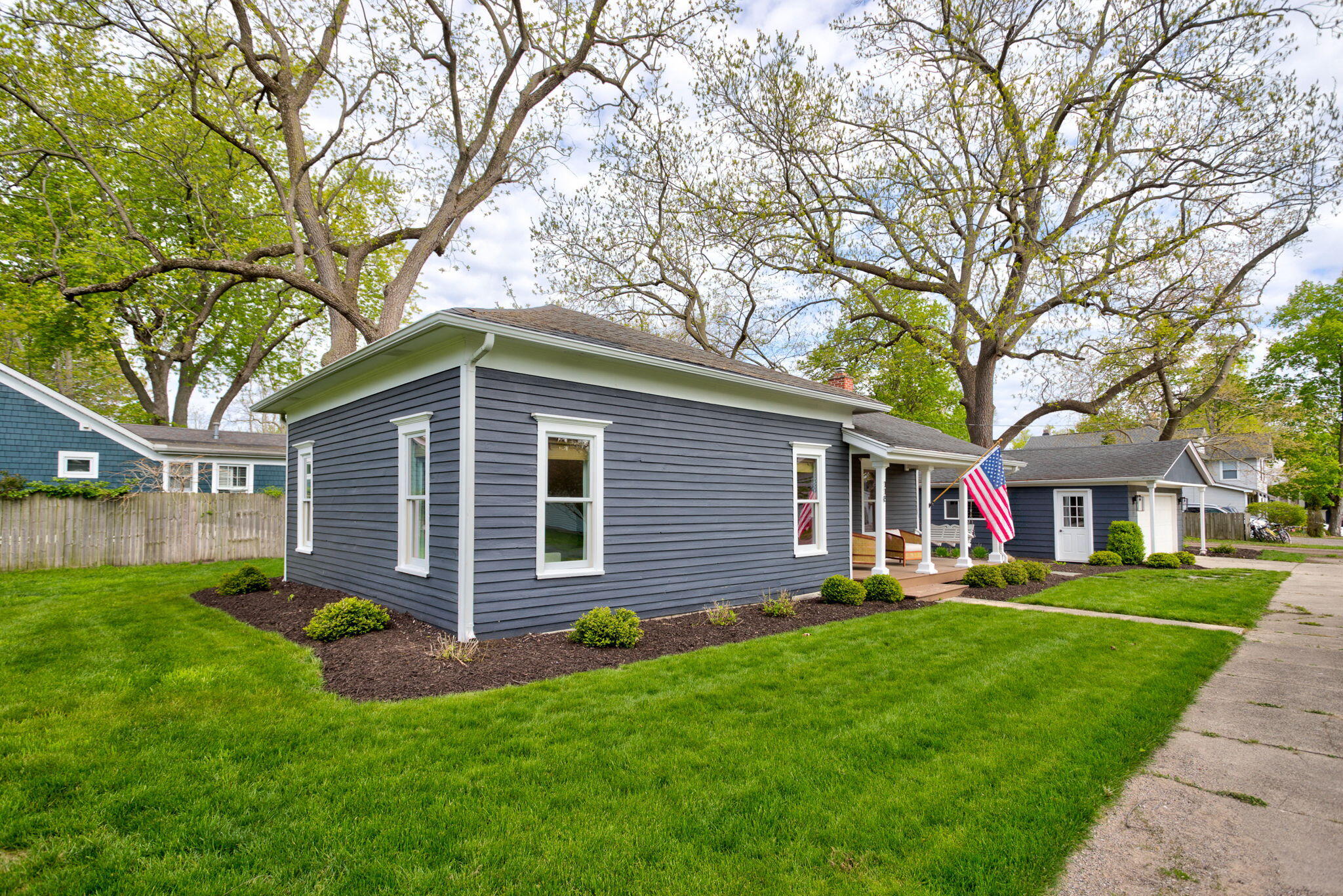118 South Spring Street Douglas, MI 49406 - Photo 3 of 43 1-web-or-mls-118-s-spring-st