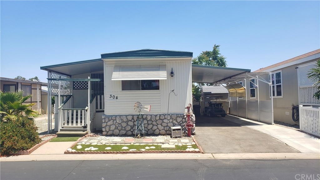 4000 Pierce Street, Unit 304 Riverside, CA 92505 - Photo 1 of 34