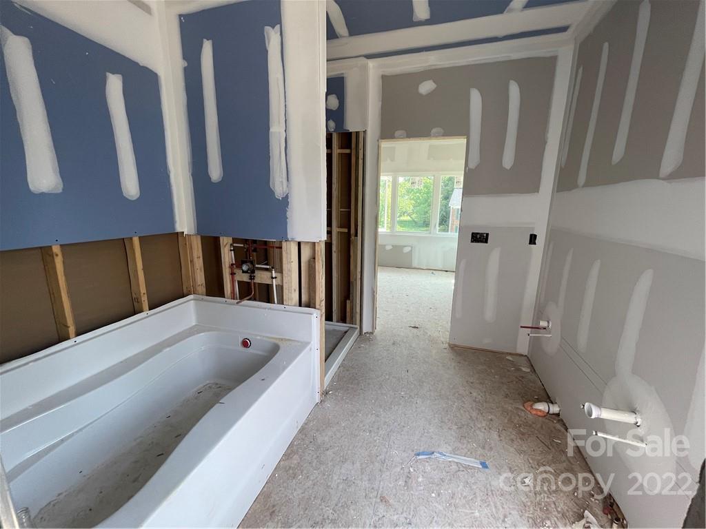 7316 Swans Run Road, Unit 2 Charlotte, NC 28226 - Photo 34 of 38 Gallery Image 34