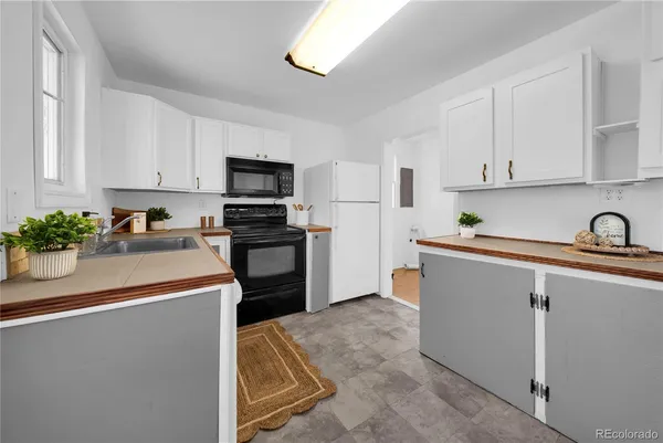 $165,000 | 701 East 4th Street, Akron, CO 80720