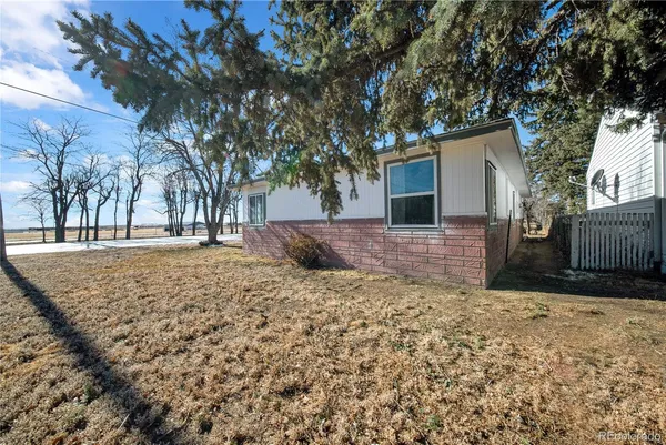 $165,000 | 701 East 4th Street, Akron, CO 80720