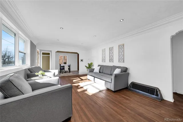 $165,000 | 701 4th Street, Akron, CO 80720