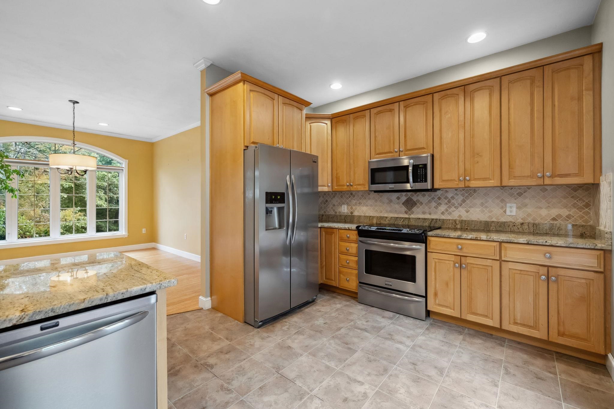 53 Searles Road Windham, NH 03087 - Photo 17 of 54