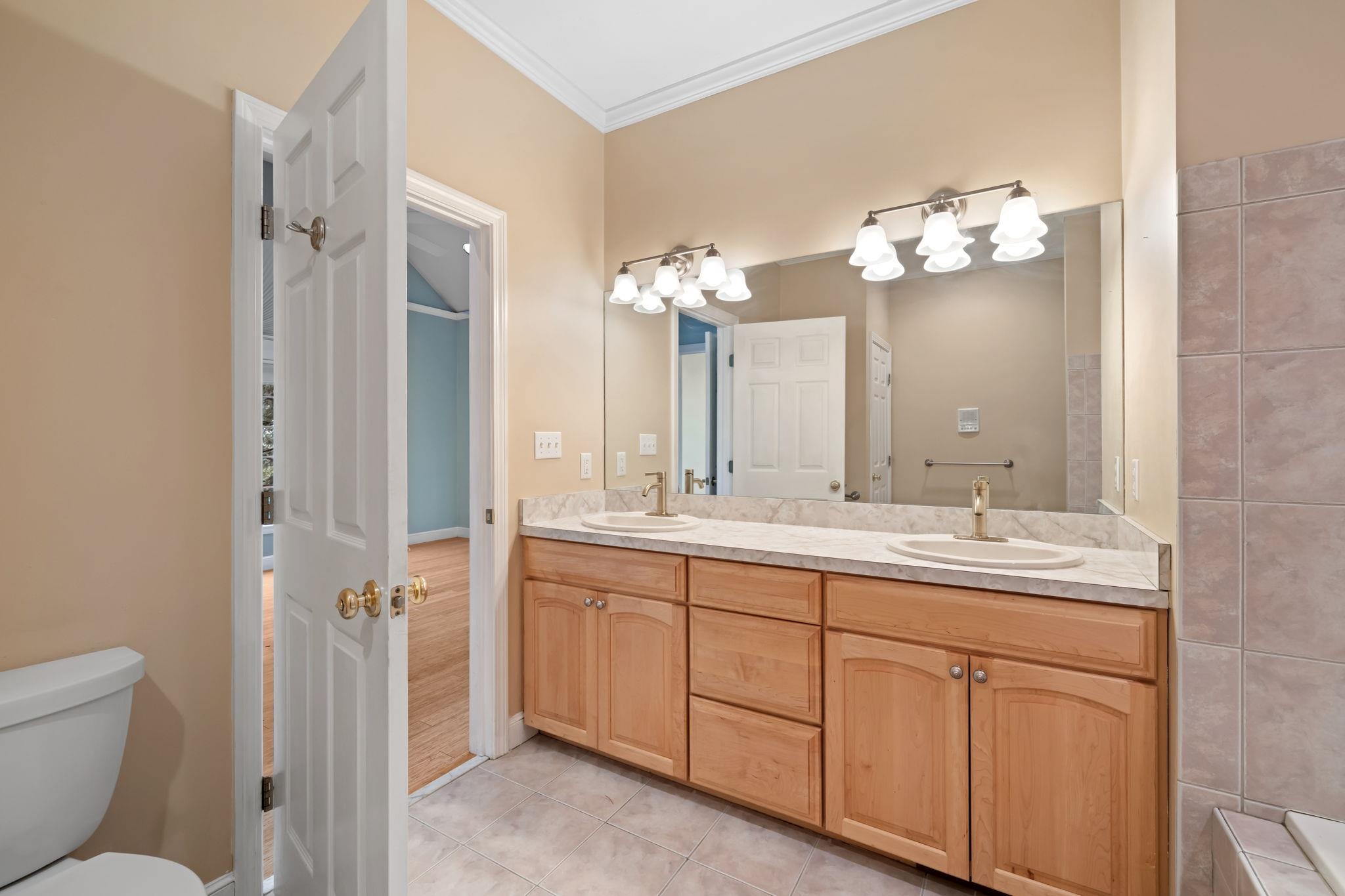 53 Searles Road Windham, NH 03087 - Photo 27 of 54