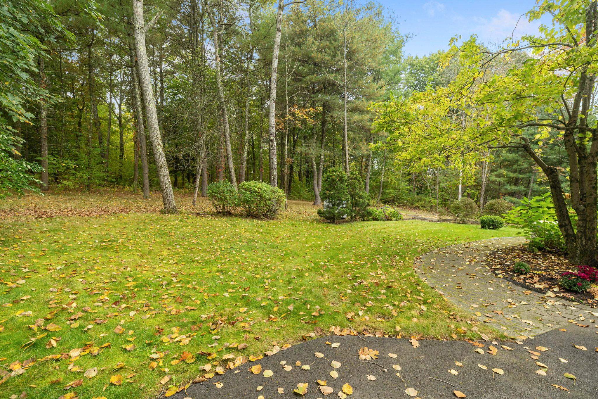 53 Searles Road Windham, NH 03087 - Photo 35 of 54