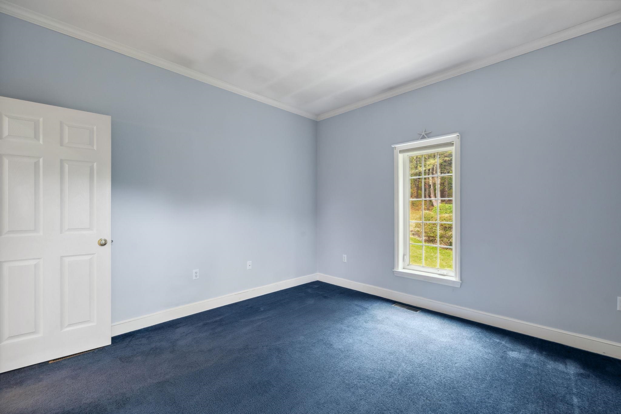 53 Searles Road Windham, NH 03087 - Photo 38 of 54