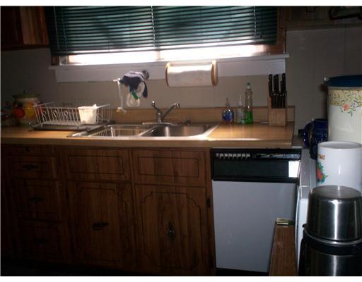 417 Long Run Road McKeesport, PA 15132 - Photo 7 of 15 Kitchen.