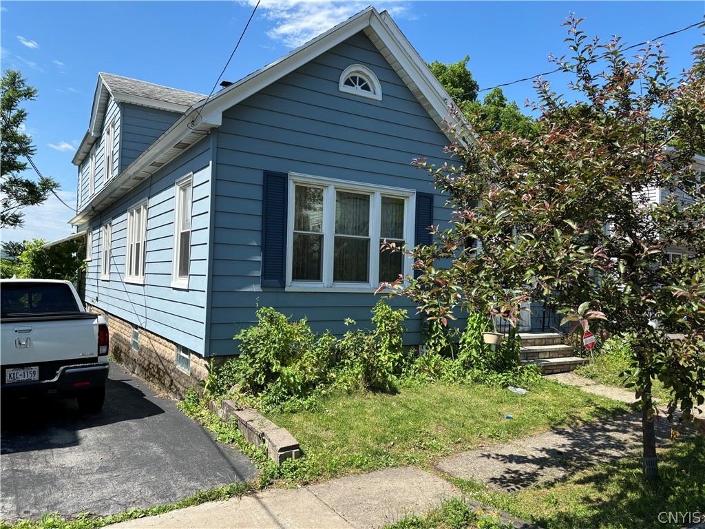 127 Spring Street Syracuse, NY 13208 - Photo 1 of 1 Gallery Image 1