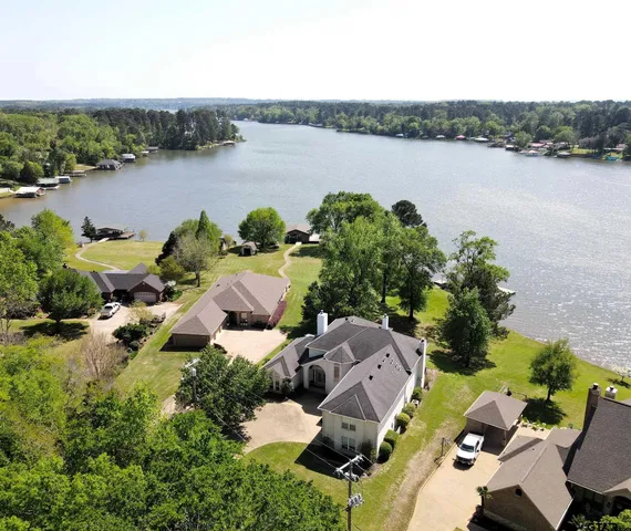 $1,500,000 | 1713 Lakeshore Drive, Jacksonville, TX 75766