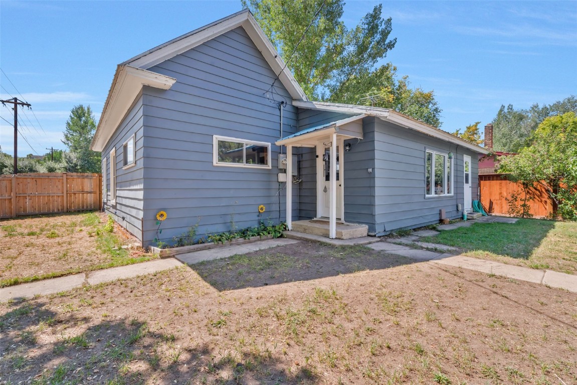 490 East Jefferson Avenue Hayden, CO 81639 - Photo 30 of 35 a front view of a house with a yard