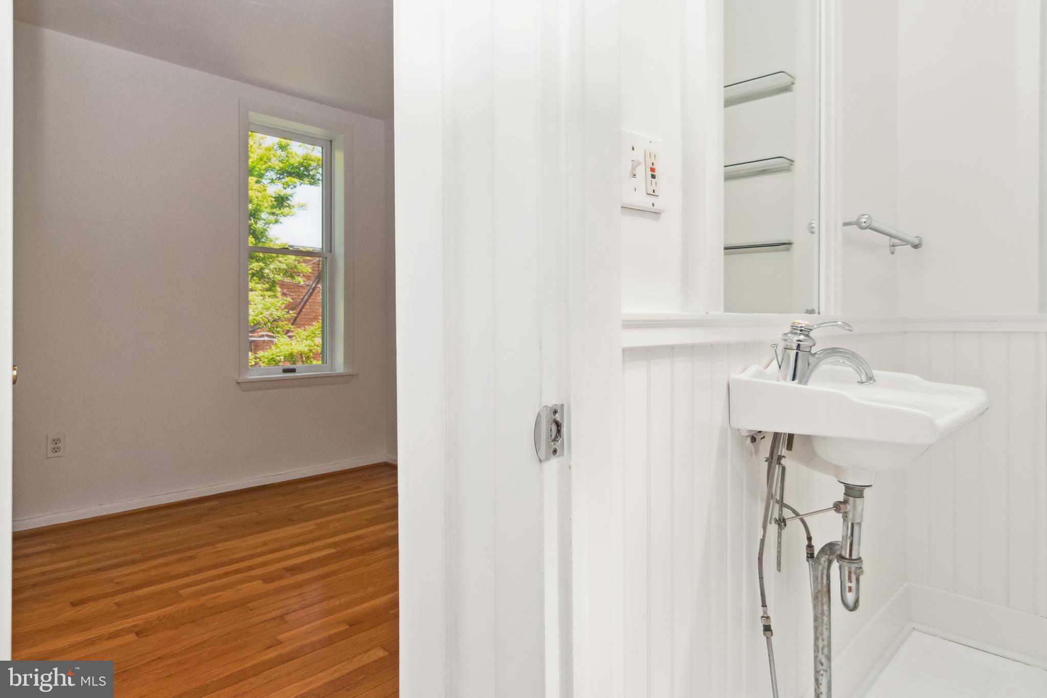 604 Harding Place Baltimore, MD 21211 - Photo 20 of 25 Gallery Image 20
