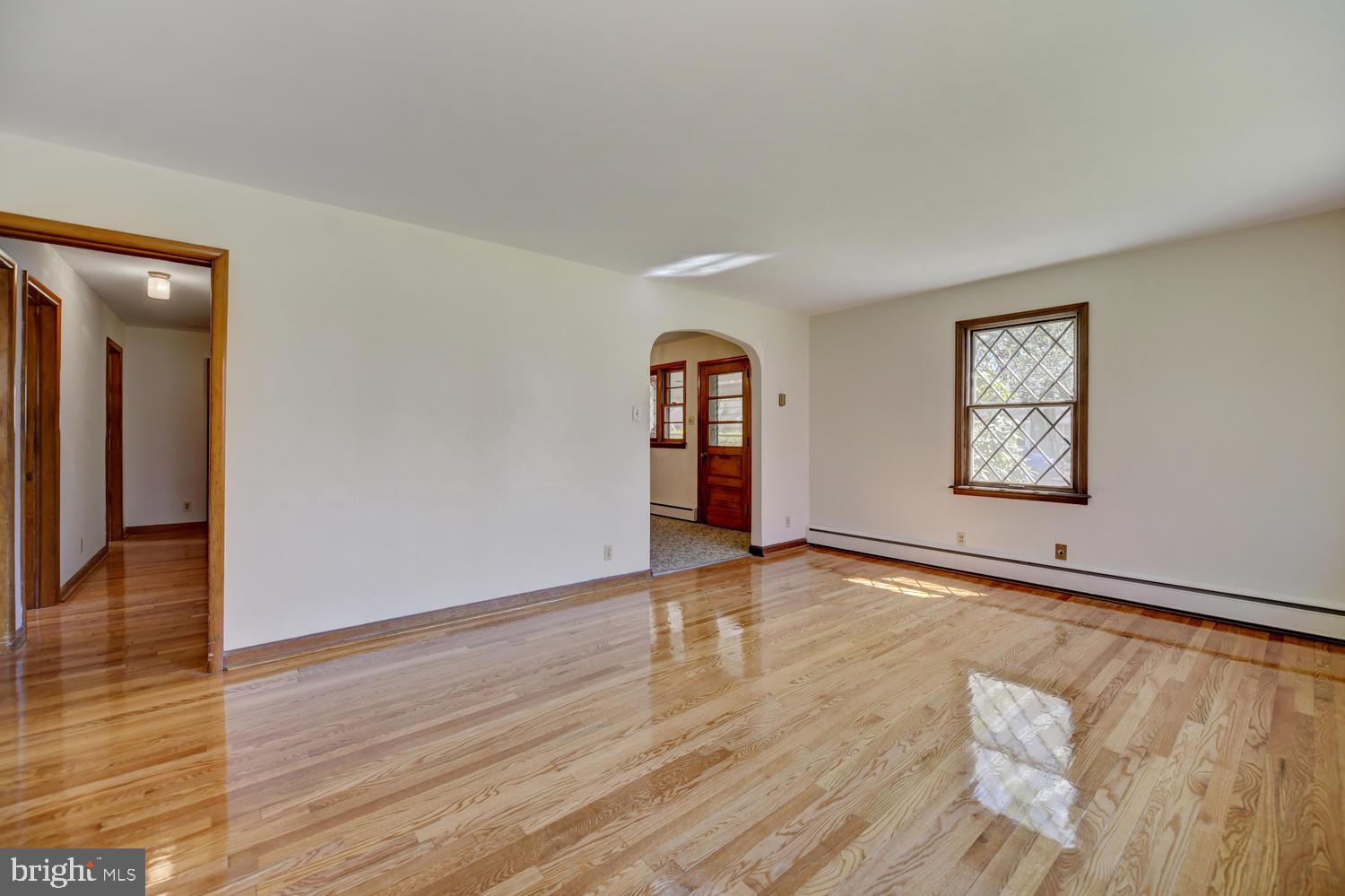340 Station Road Roebling, NJ 08554 - Photo 7 of 35