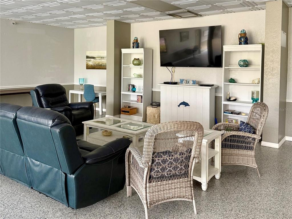 255 Dolphin Point, Unit 710 Clearwater Beach, FL 33767 - Photo 26 of 28