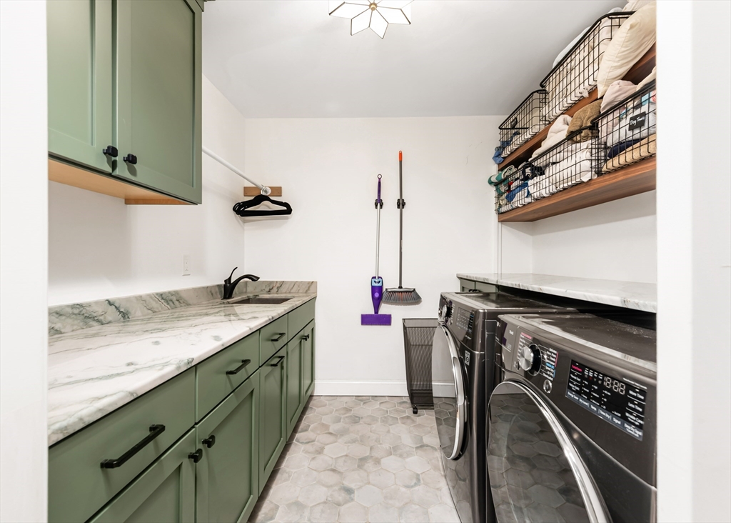 22 Homestead Road Lynnfield, MA 01940 - Photo 22 of 30