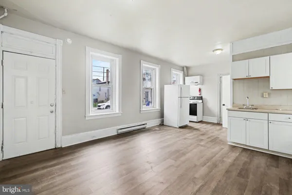 $465,000 | 160 North West Street, Carlisle, PA 17013