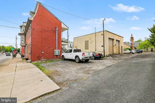 $465,000 | 160 North West Street, Carlisle, PA 17013