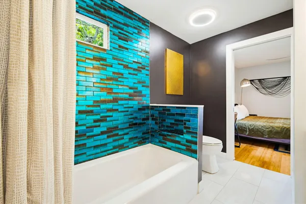 $1,199,000 | 17151 Marlin Drive, Sugarloaf, FL 33042